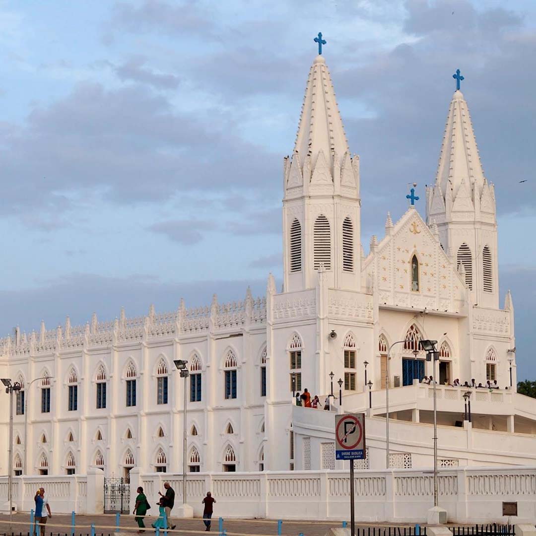 Drop taxi hire Madurai